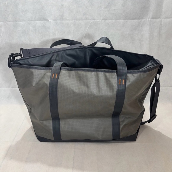 L.L. Bean Gray Duffel Bag for Men - Picture 2 of 9